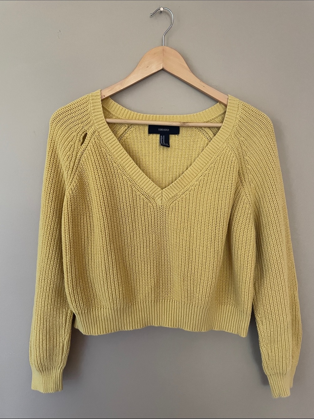 Forever 21 V-Neck Ribbed Sweater in Yellow